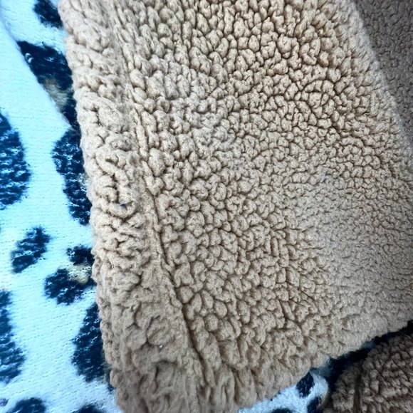 Old Navy Kids size XXL (18) long sleeve sweater - Picture 4 of 4